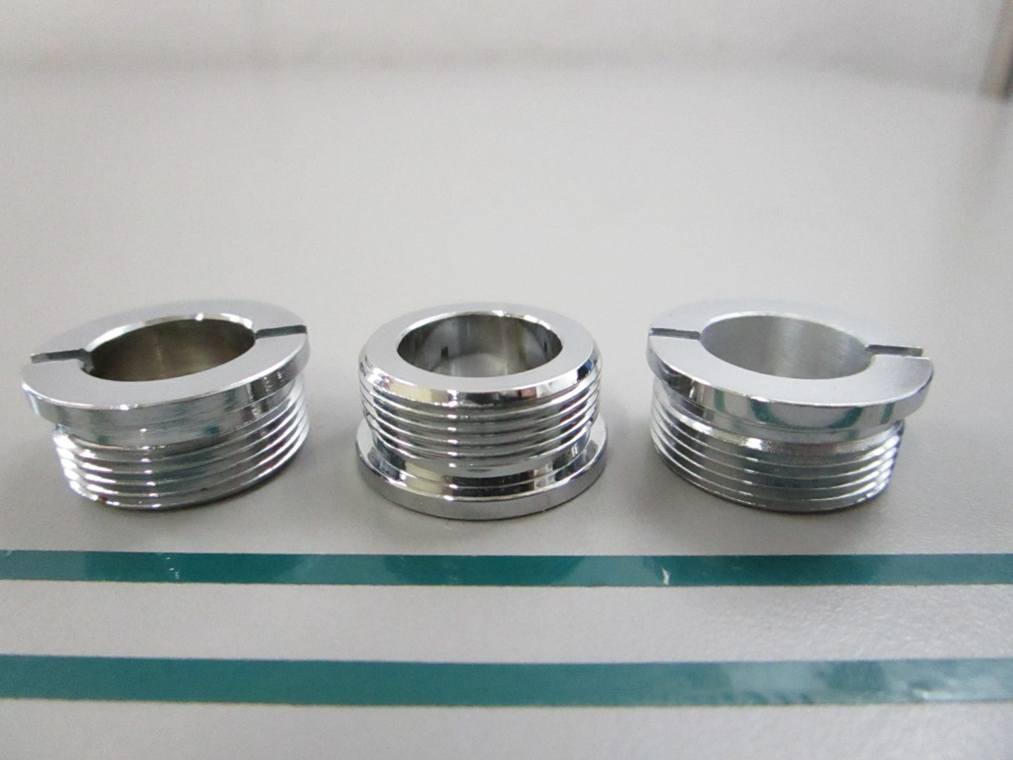 NEW OEM (LOT OF 3) 814640 Volvo Penta Bushing 0810