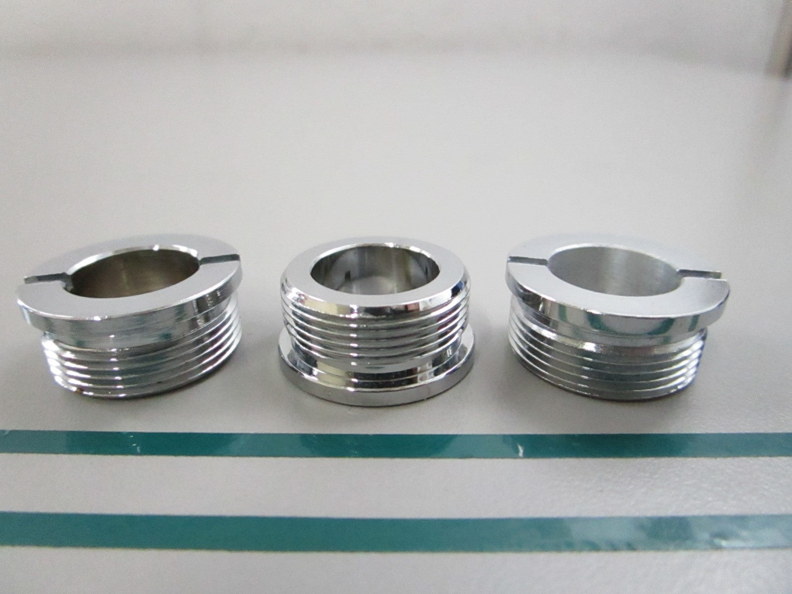 NEW OEM (LOT OF 3) 814640 Volvo Penta Bushing 0810