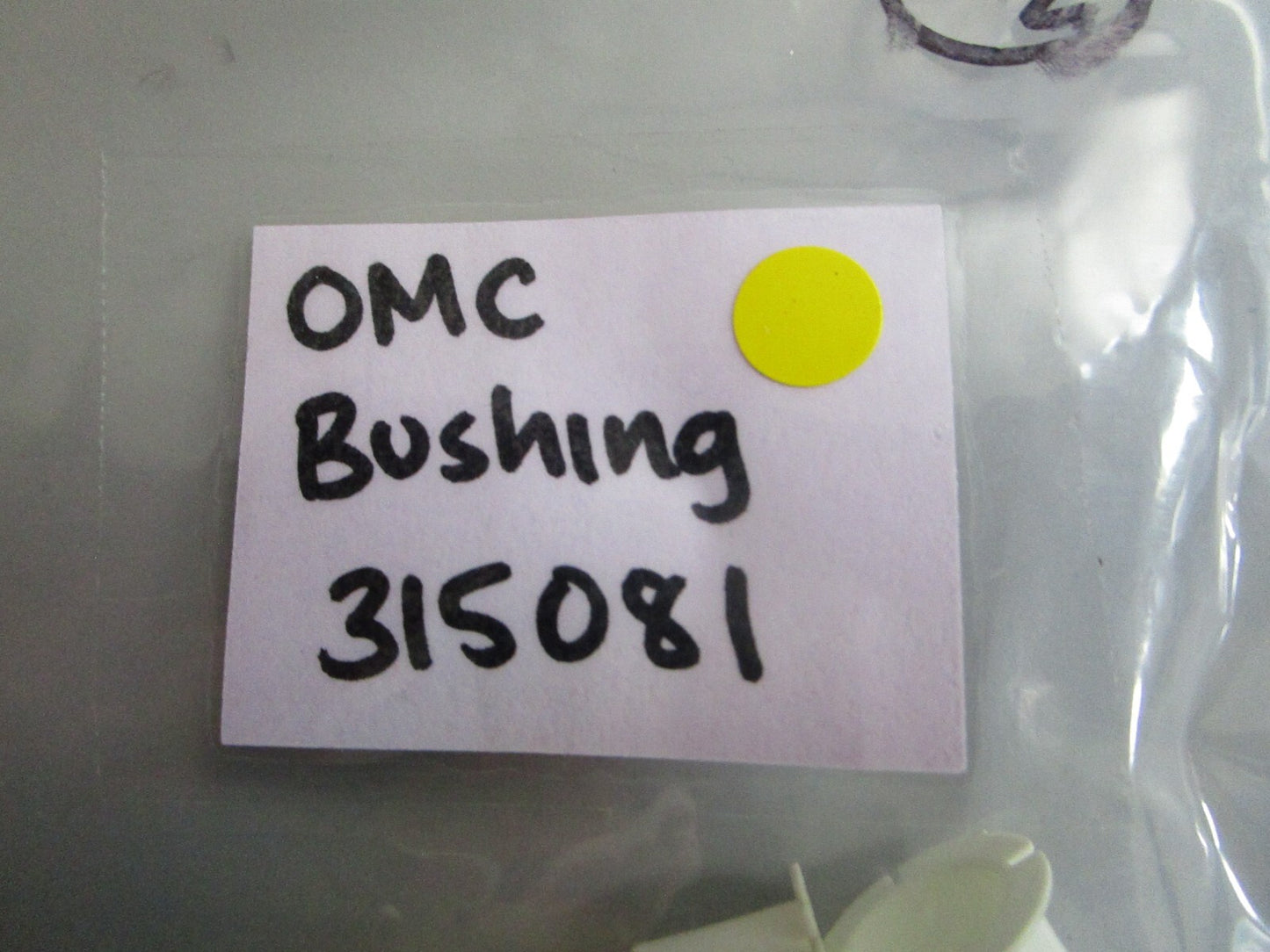 *NEW OEM* 0810 OMC Johnson Evinrude Bushing 315081 0315081