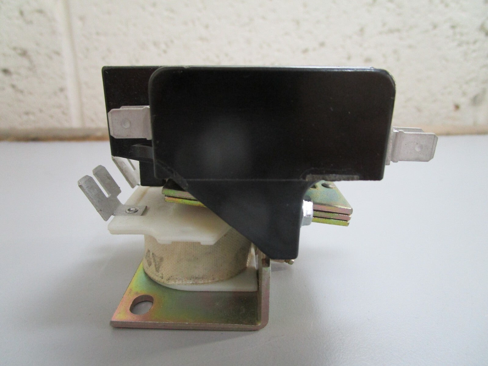 *NEW OEM* 0820 General Electric Contactor 3ARR28U4 6X574