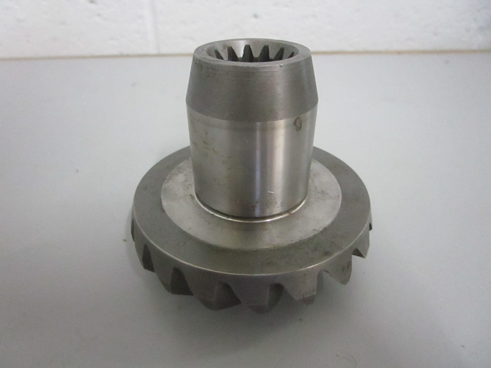 *NEW OEM* 0820 Mercury Quicksilver 19T Gear 821824