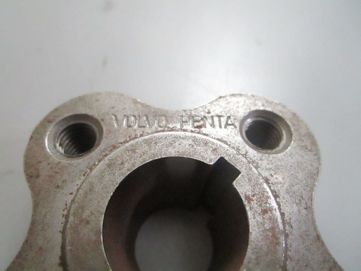 *NEW OEM* 0820 Volvo Penta Hub Assy 859601