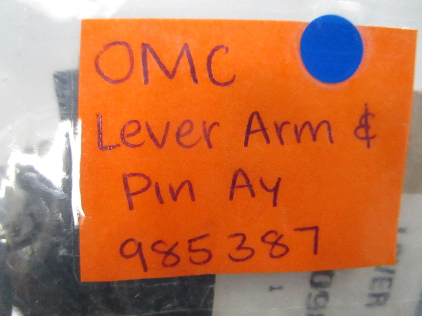 *NEW OEM* (LOT OF 2) 0810 OMC Johnson Evinrude Lever Arm & Pin Ay 985387 0985387