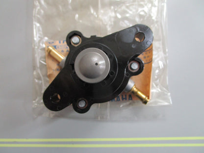 *NEW OEM* 0820 Yamaha Fuel Pump Assy 68V-24410-00-00