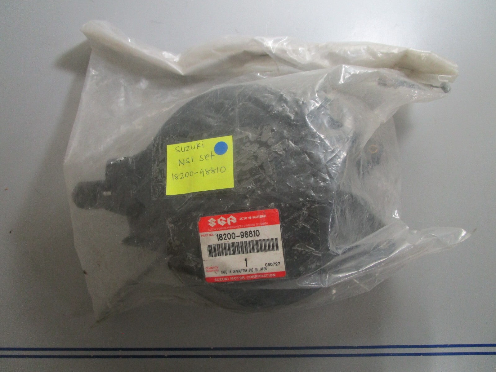 *NEW OEM* 0810 Suzuki NSI Set 18200-98810