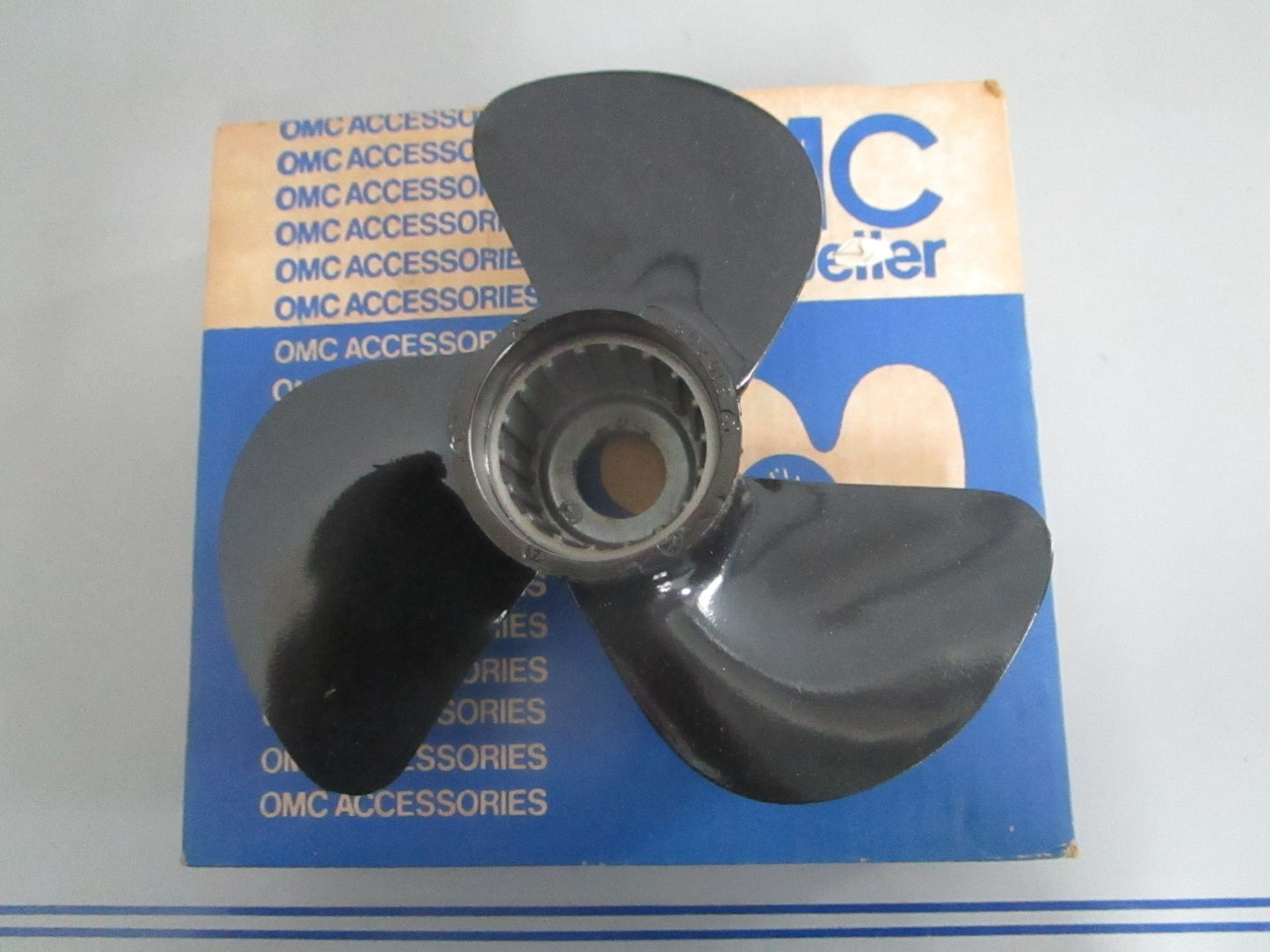 *NEW OEM* 0820 OMC Johnson Evinrude 8×4½ Propeller 310208 0310208