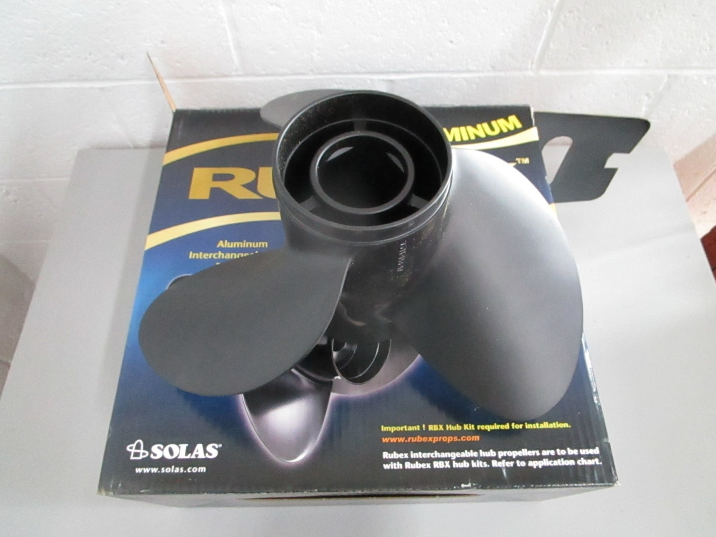 NEW OEM 9511-148-17 Solas E-Series 14.8 × 17 Rubex 3 Propeller 0820