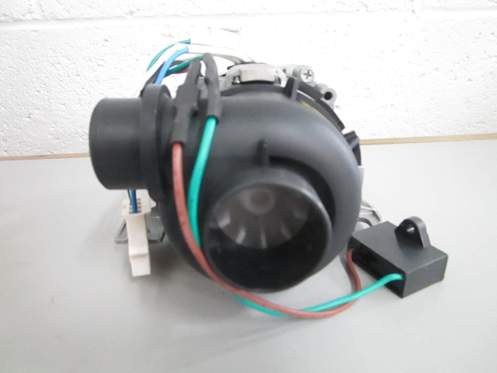 *NEW OEM* 0820 Electrolux Circulation Motor & Pump Assy 154614002