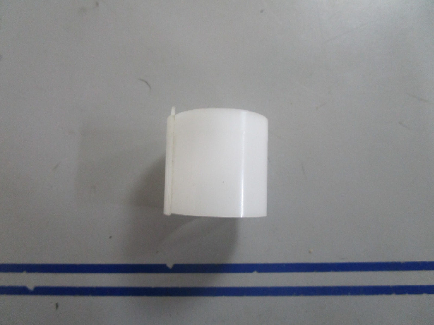 *NEW OEM* 0810 Volvo Penta Support Ring 832153