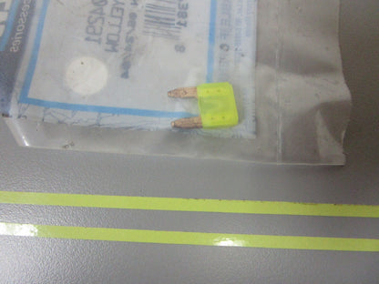 *NEW OEM* 0810 Mercury Quicksilver 20A Yellow Fuse 88-804291