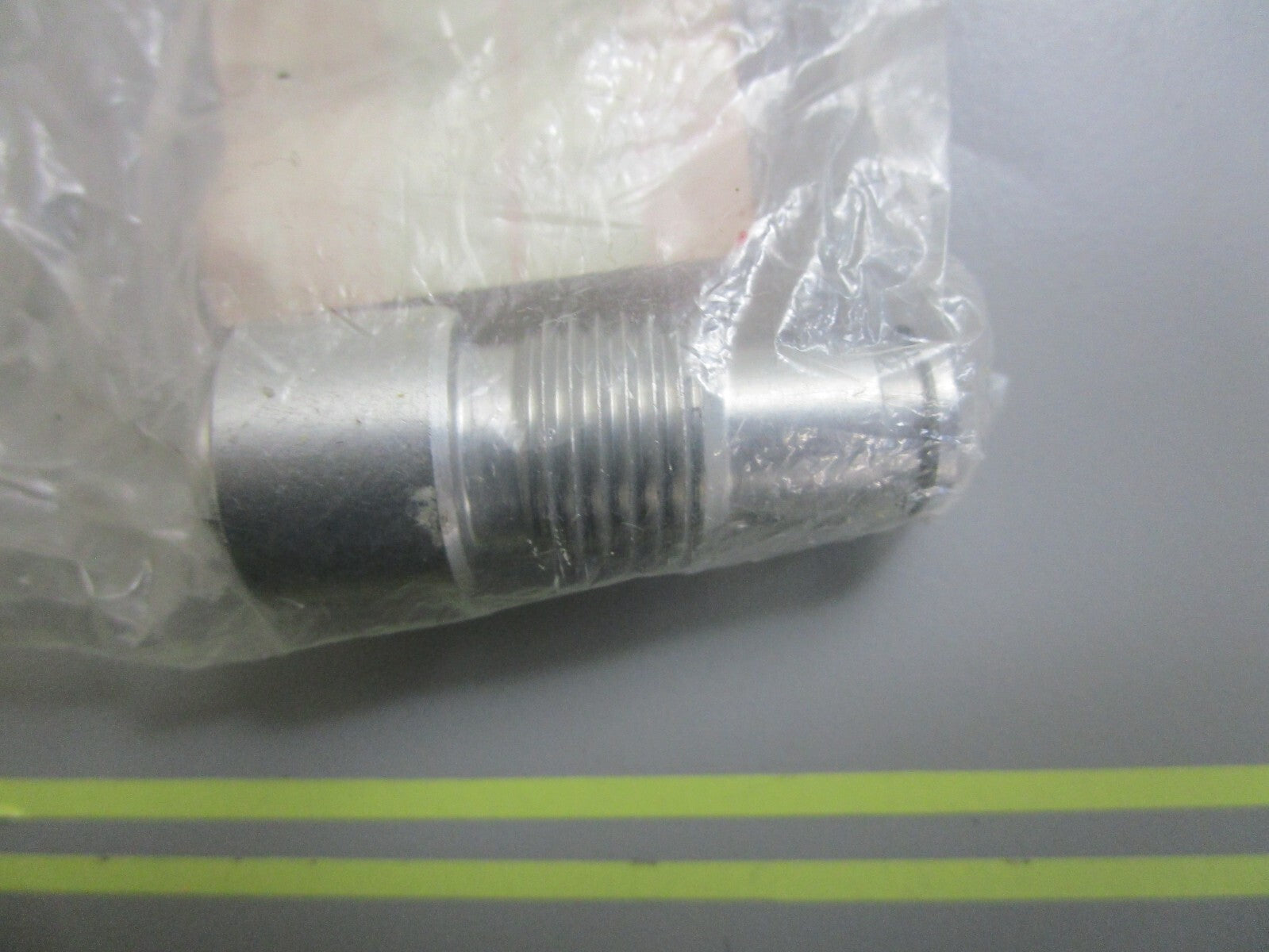 *NEW OEM* 0810 Suzuki Valve Plug 48551-87D00