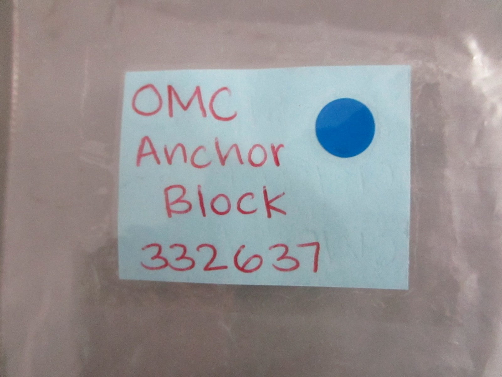 NEW OEM 332637 0332637 OMC Johnson Evinrude Anchor Block 0820
