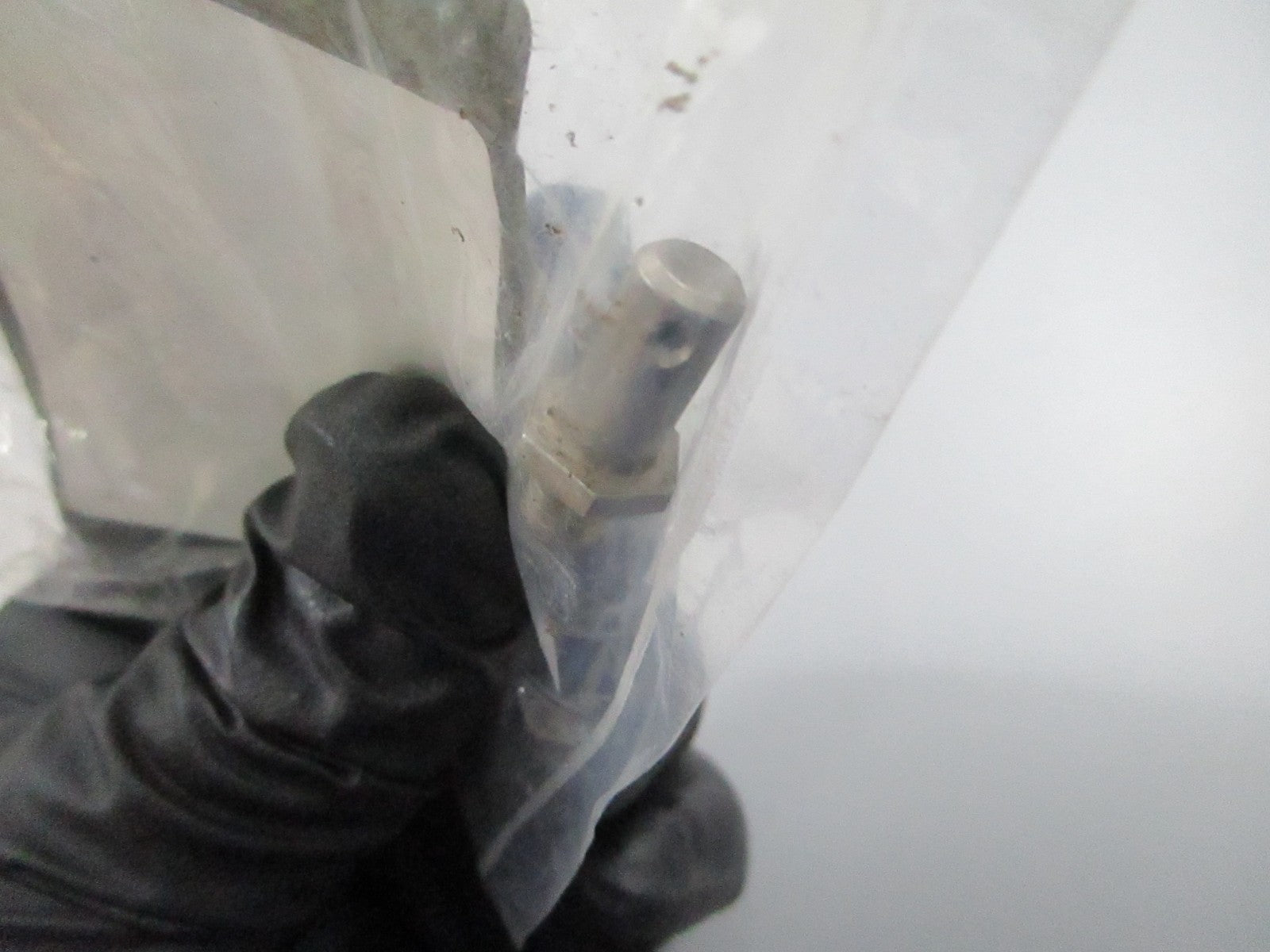 *NEW OEM* 0810 OMC Johnson Evinrude Connector Pin 5032289