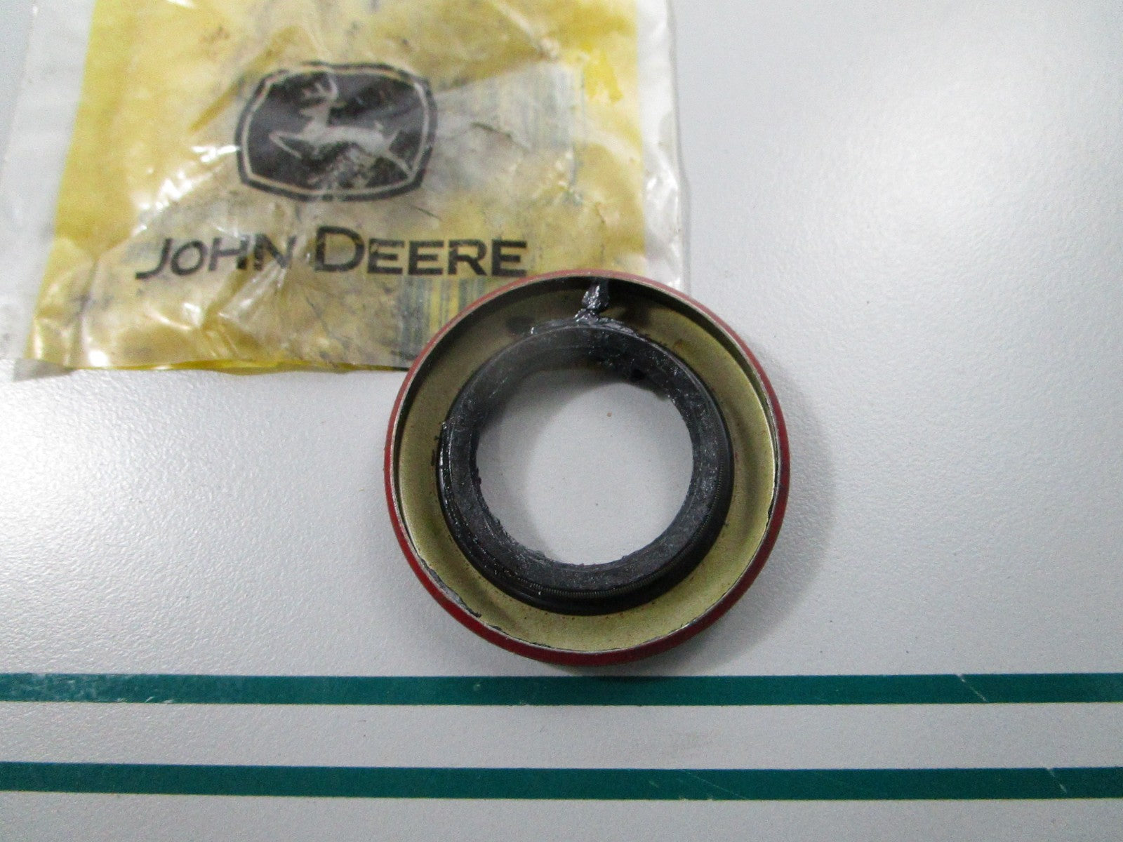 NEW OEM M86850 John Deere Seal 0810