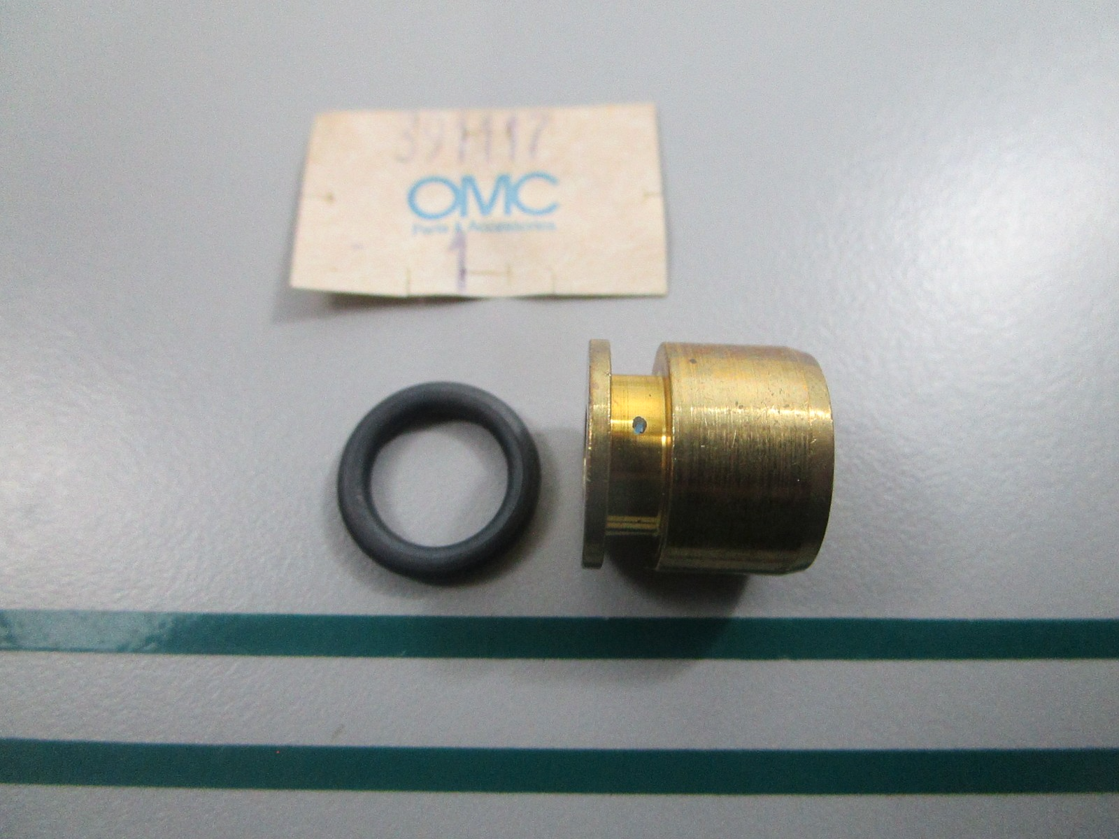 NEW OEM 391117 0391117 OMC Johnson Evinrude Bushing & O-Ring 0810