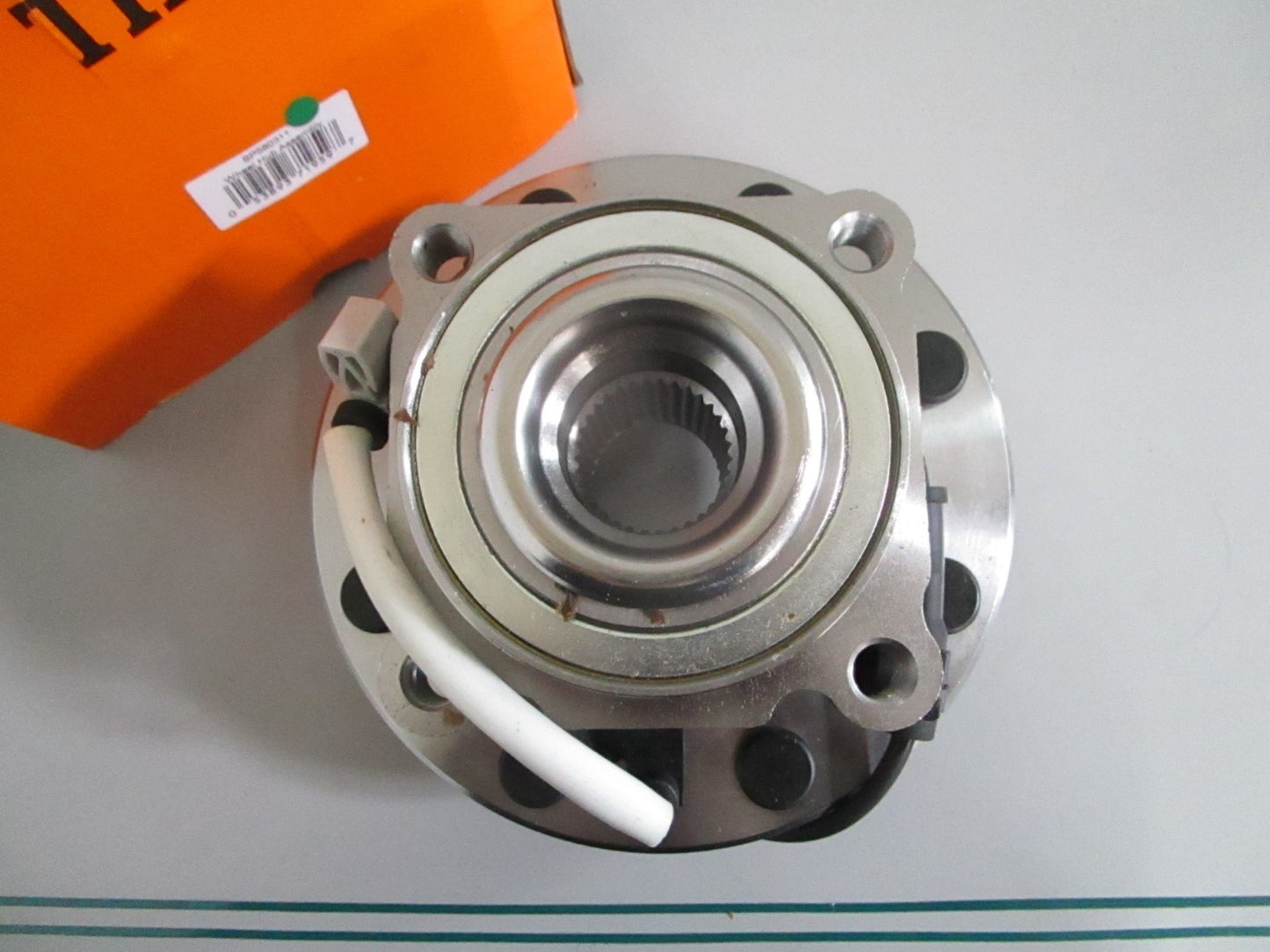 Timken SP580311 NEW Front Passenger Wheel Hub Chevy GMC Silverado 3500 NOS 0820