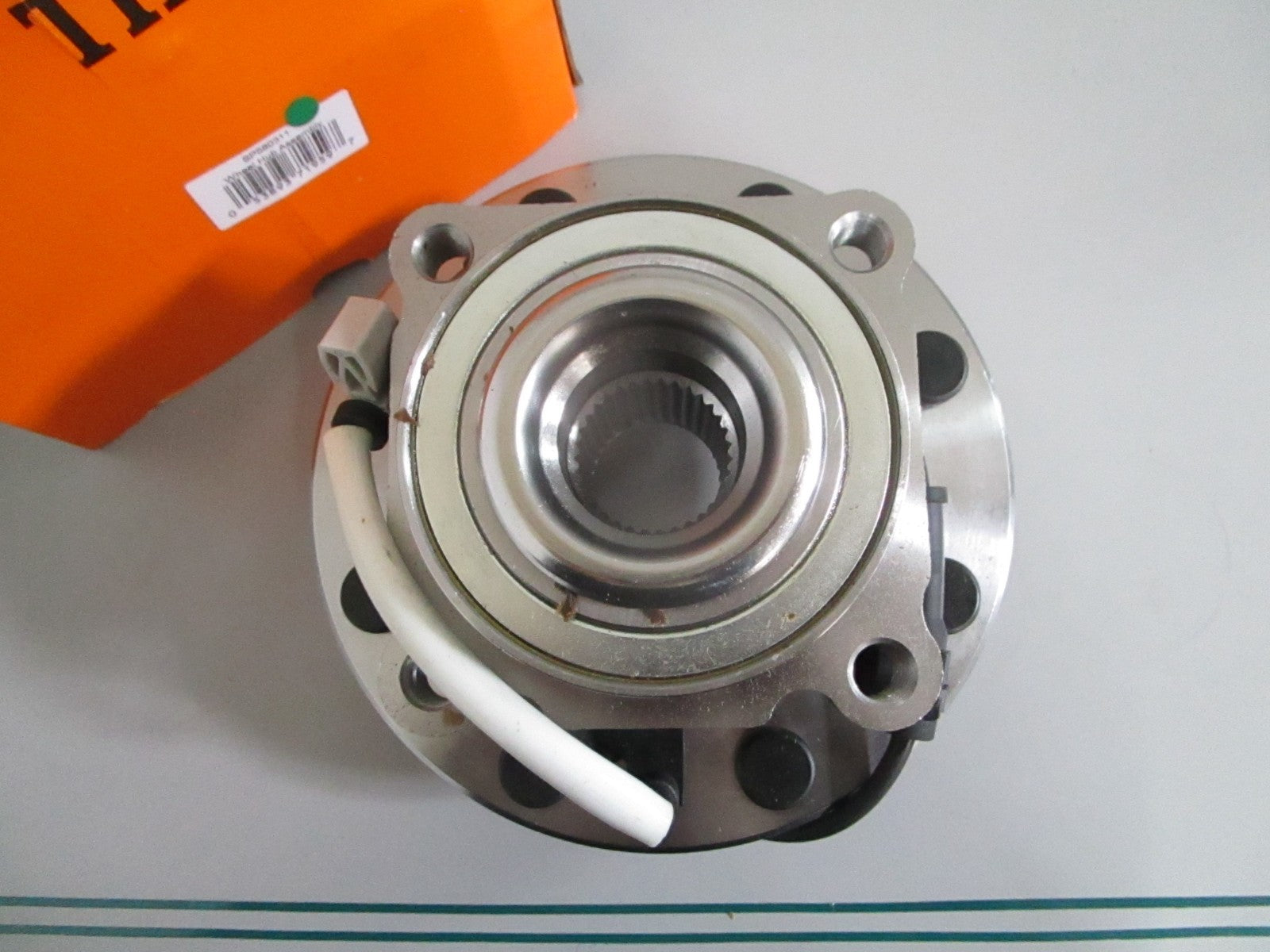 Timken SP580311 NEW Front Passenger Wheel Hub Chevy GMC Silverado 3500 NOS 0820