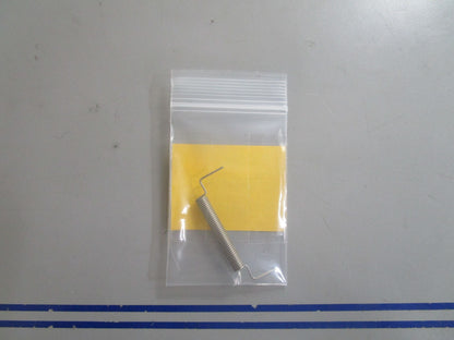 *NEW OEM* 0770 OMC Johnson Evinrude Spring 336457 0336457