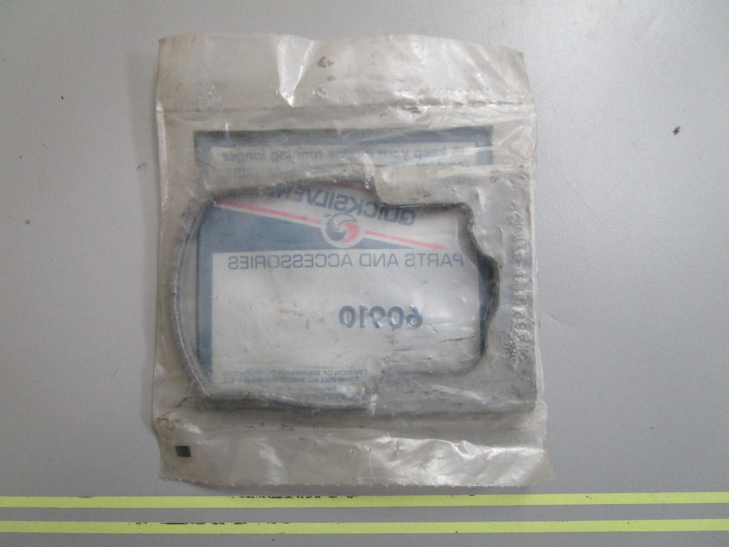 *NEW OEM* 0810 Mercury Quicksilver Plate 60910