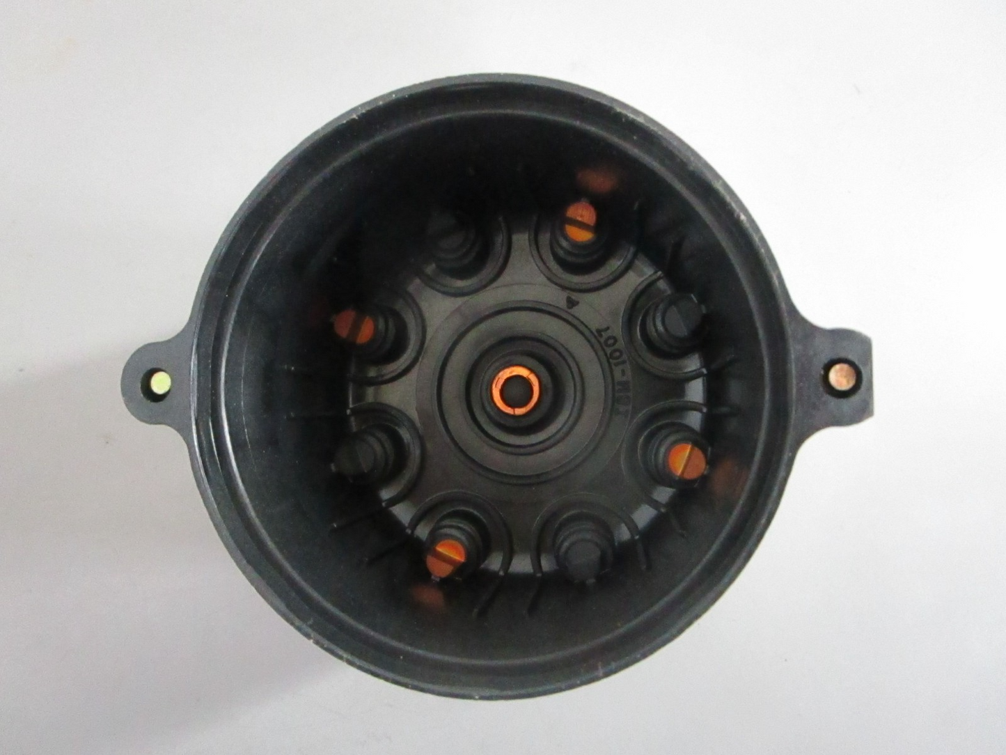 NEW OEM 986933 0986933 OMC Johnson Evinrude Distributor Cap Assy 0820