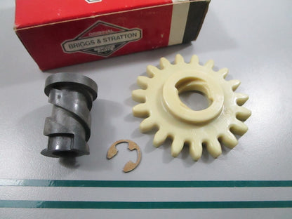 NEW OEM 494146 Briggs & Stratton Starter Gear 0810