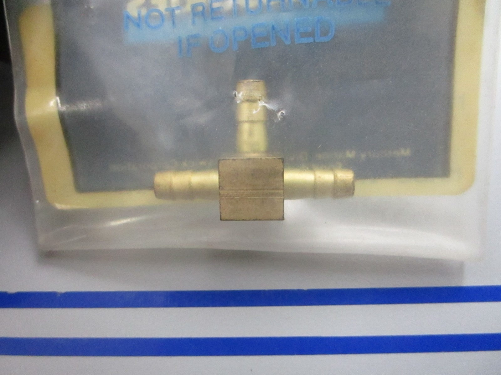 *NEW OEM* 0810 Mercury Quicksilver Fitting 22-13033