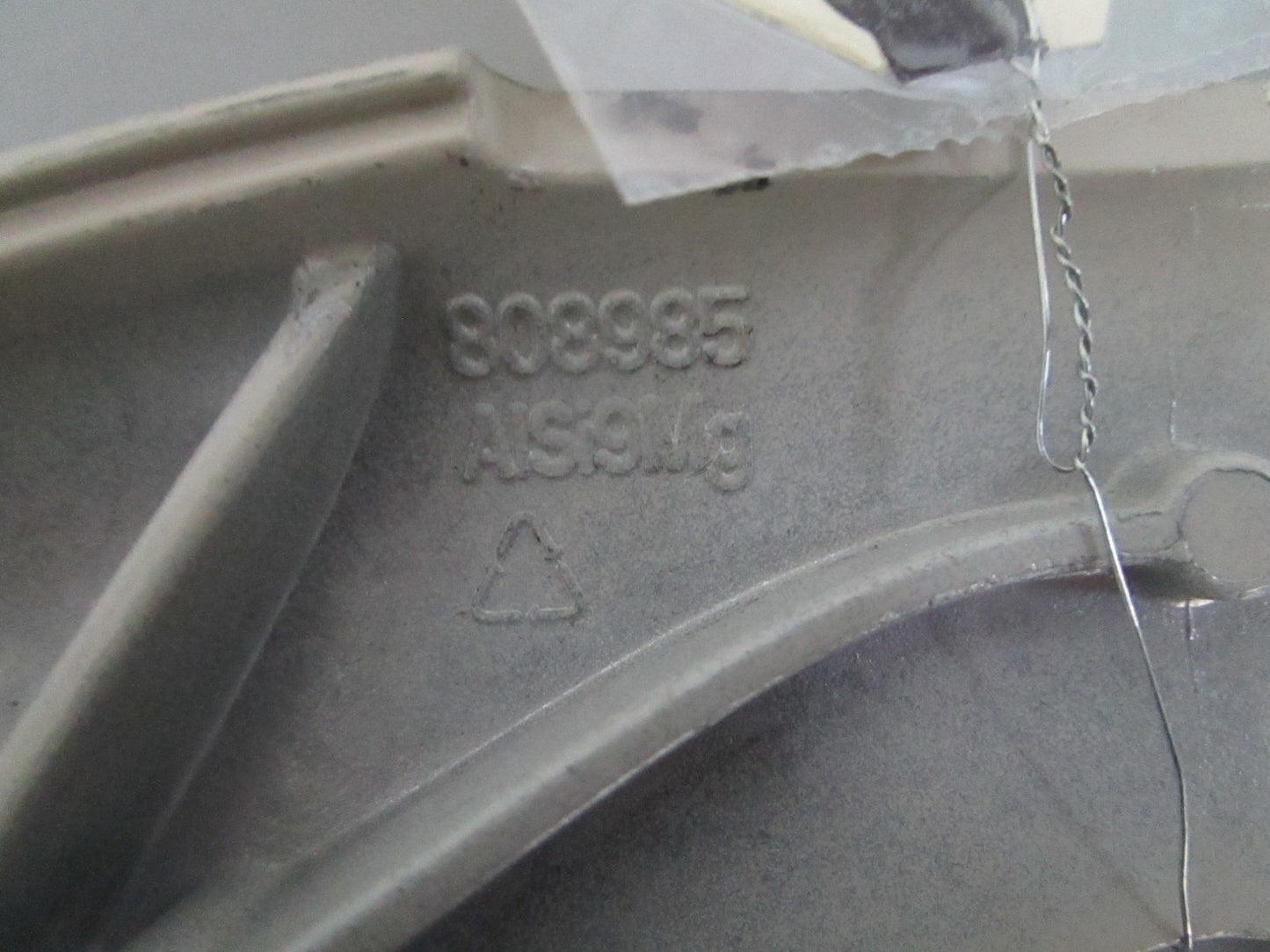 *NEW OEM* 0820 Crown Upper Handle Shell 808985