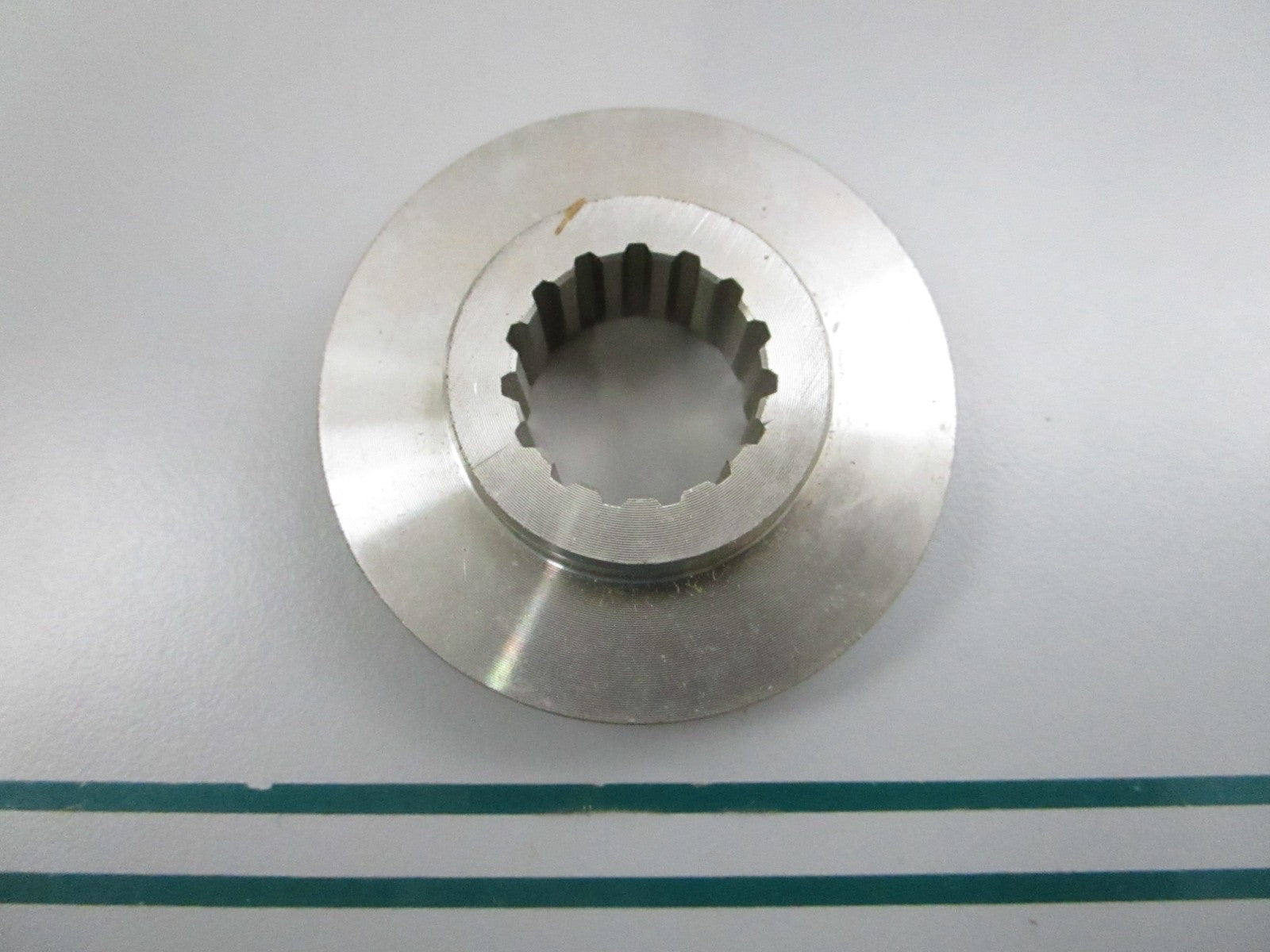 NEW OEM 688-45987-00-00 Yamaha Propeller Spacer 0810