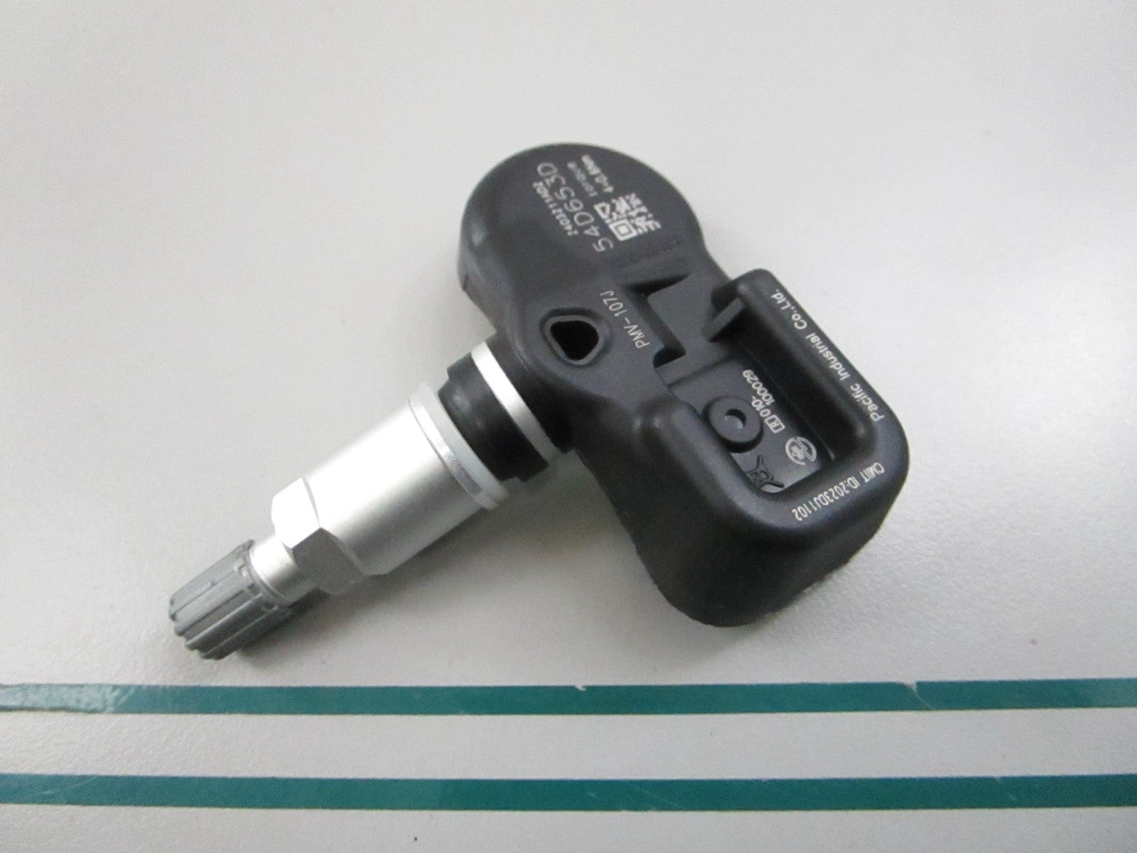 NEW OEM 42607-33021 Toyota Tire Valve Sub-Assembly 0810