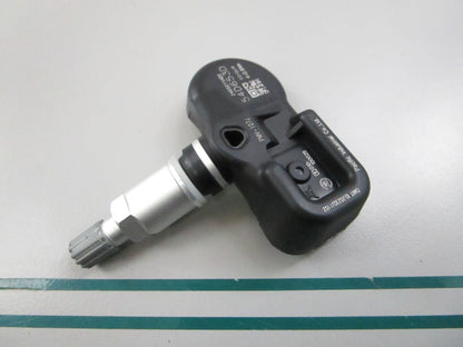 NEW OEM 42607-33021 Toyota Tire Valve Sub-Assembly 0810