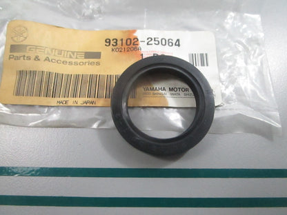 NEW OEM 93102-25064-00 Yamaha Oil Seal 0810