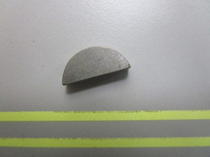 *NEW OEM* 0810 Volvo Penta Key 808007-9