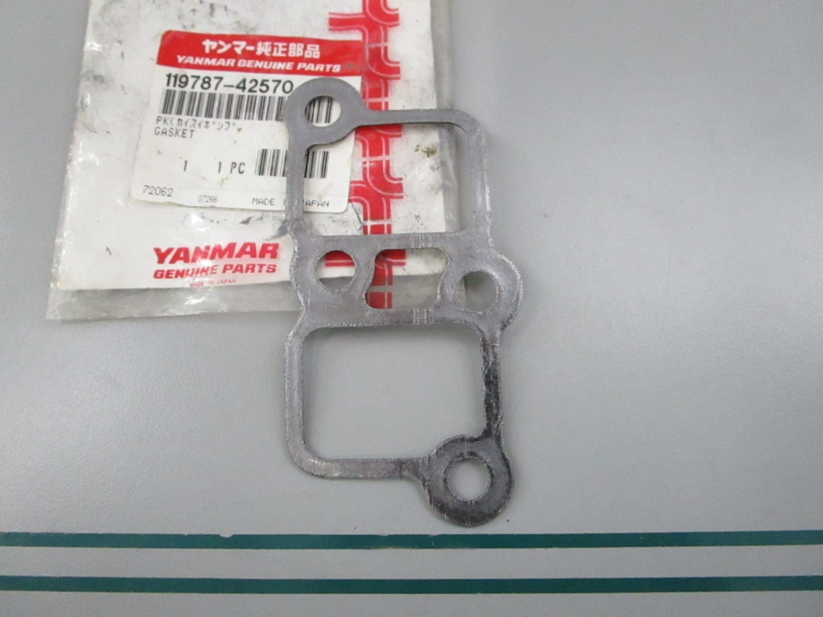 NEW OEM 119787-42570 Yanmar Gasket 0810