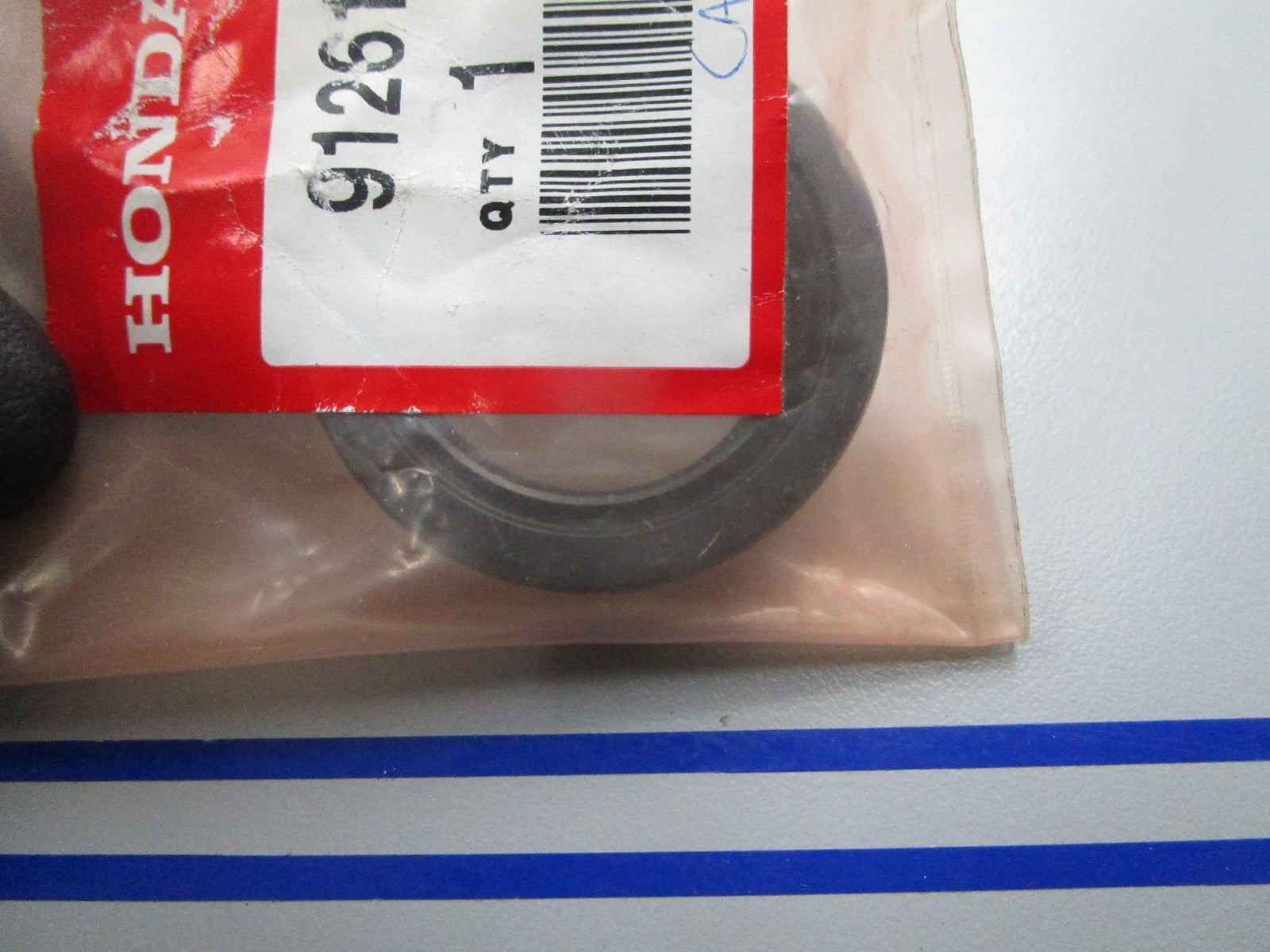 NEW OEM Honda 91261-ZG8-003 Oil Seal 0810