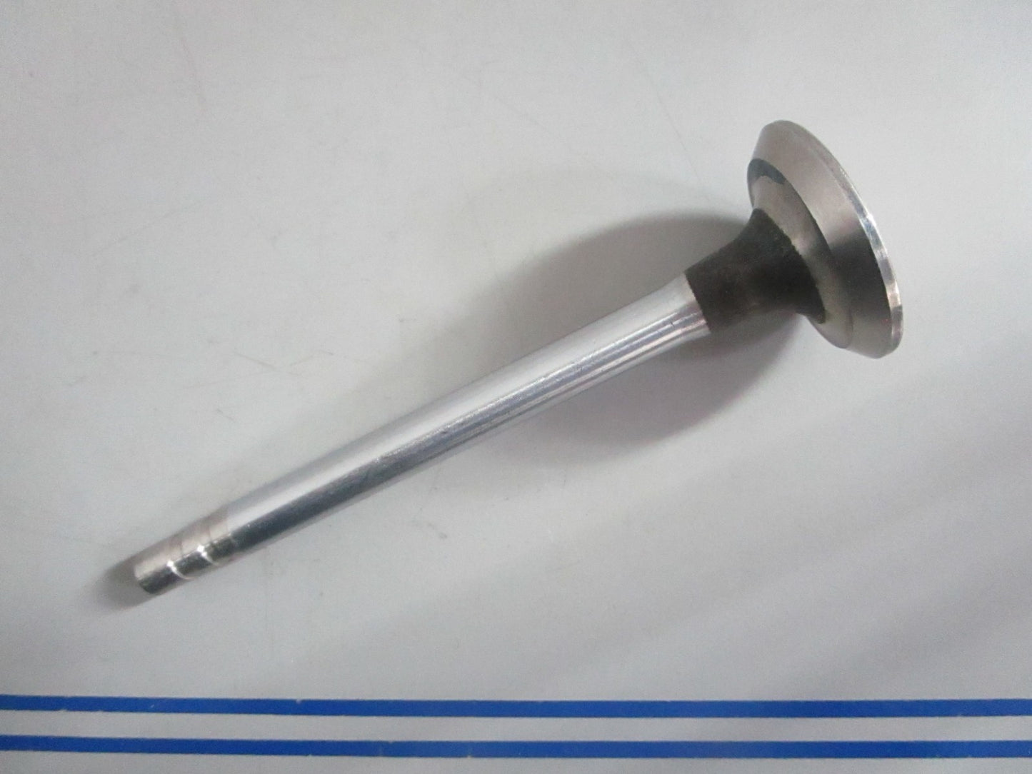 NEW OEM 835541 Volvo Penta Exhaust Valve 0820