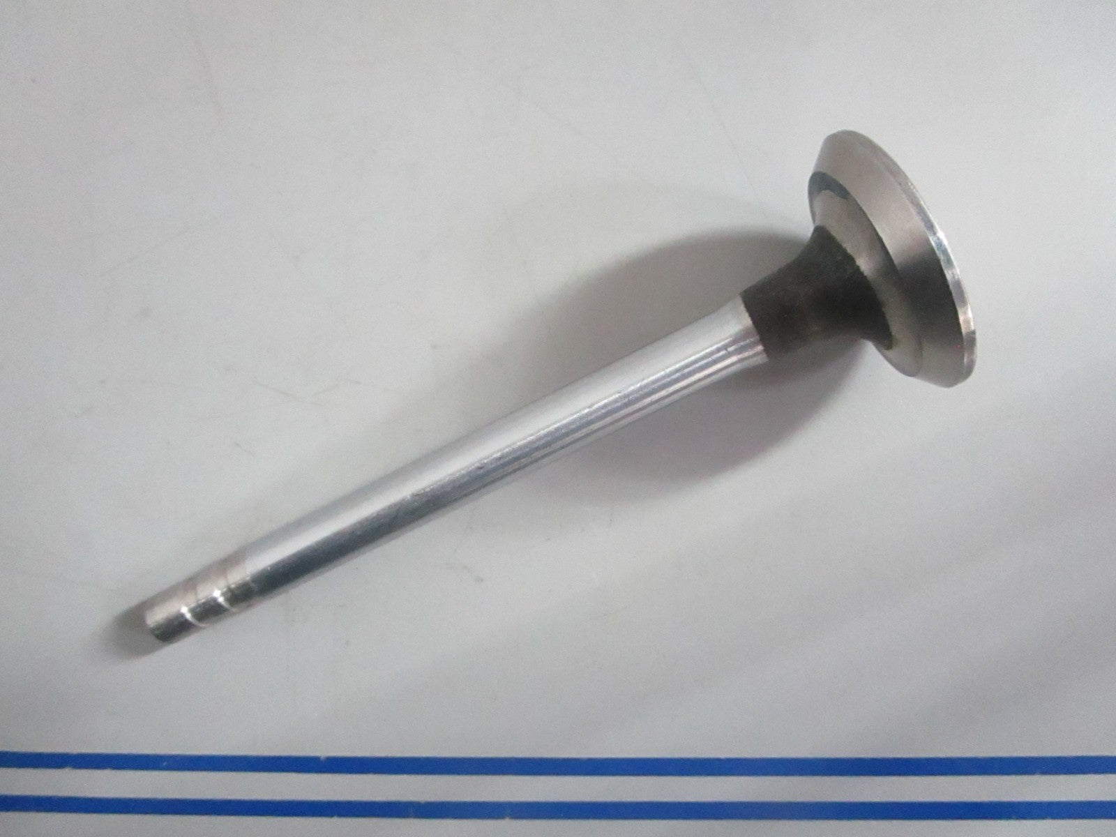 NEW OEM 835541 Volvo Penta Exhaust Valve 0820