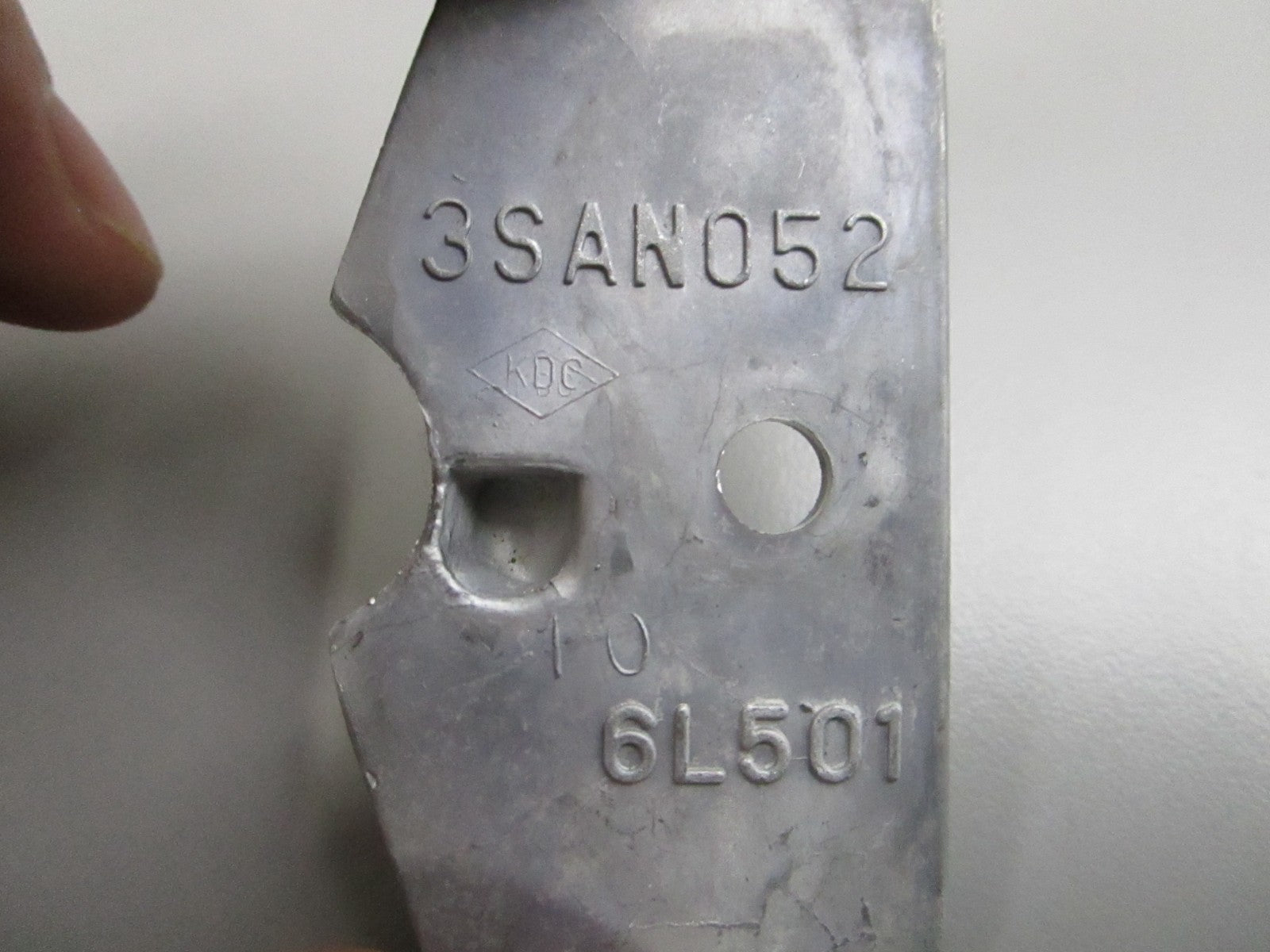 NEW OEM 6L5-45251-02-01 Yamaha Anode 0810