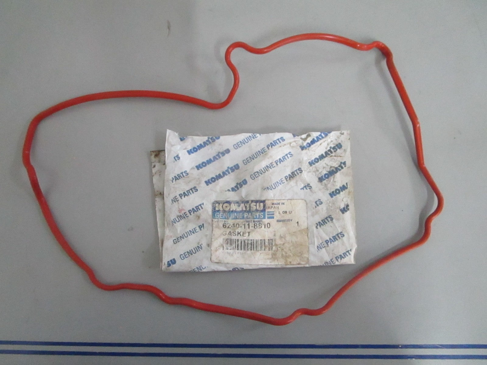 *NEW OEM* 0820 Komatsu Gasket 6240-11-8810