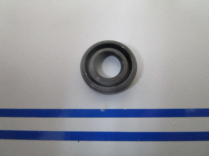 NEW OEM 09282-10009 Suzuki Oil Seal 0810