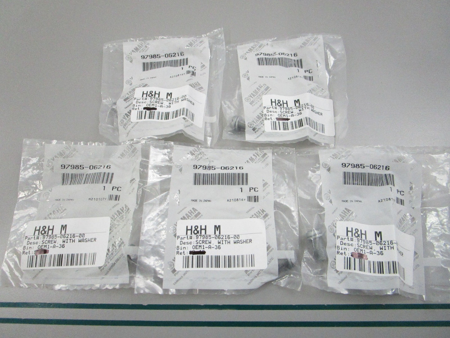 NEW OEM (LOT OF 5) 97985-06216-00 Yamaha Screw w/ Washer 0810