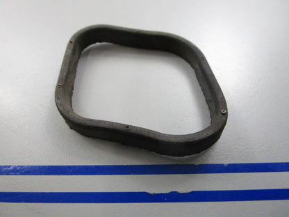 *NEW OEM* 0720 OMC Johnson Evinrude Exhaust Tube Seal 318996 0318996