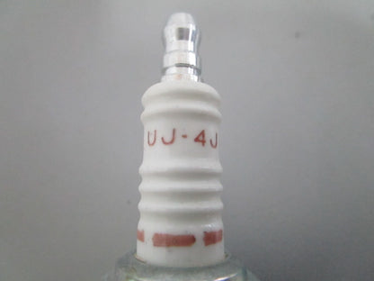NEW OEM (LOT OF 4) UJ-4J Champion Spark Plug 0820