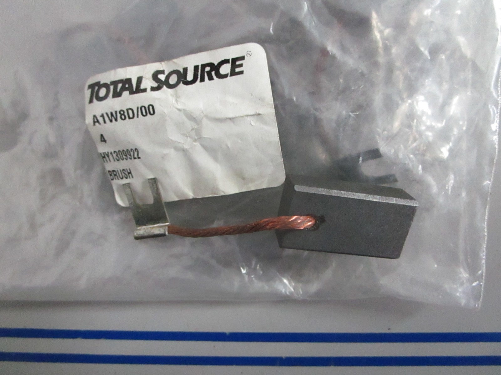 NEW HY1309922 Total Source Motor Brush For: Hyster 0820