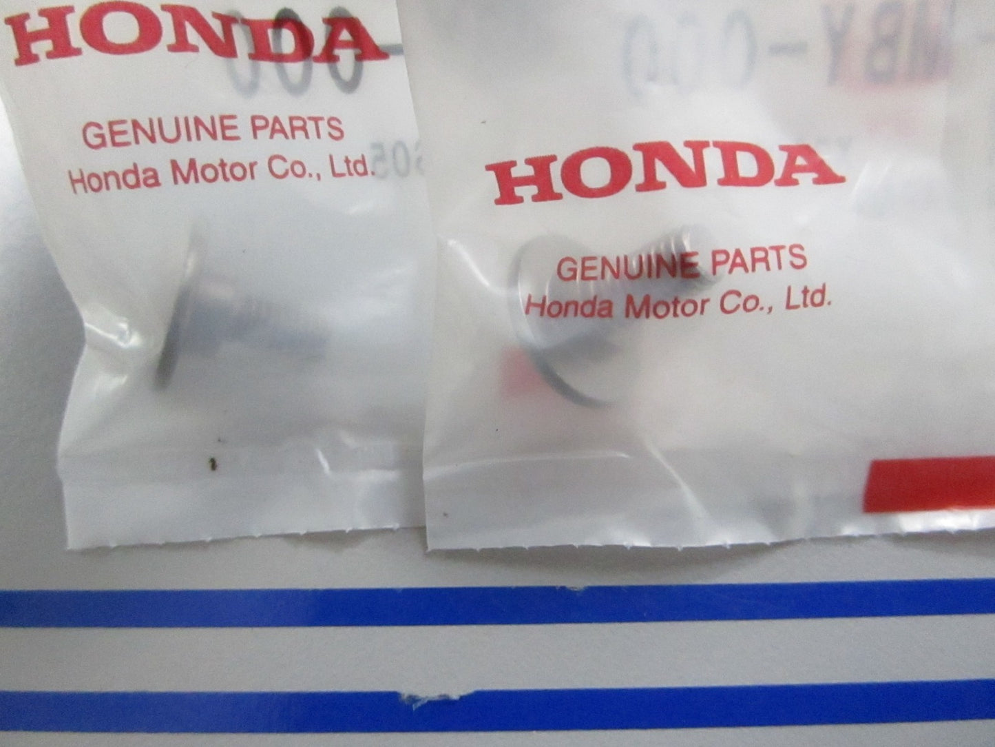 *NEW OEM* (LOT OF 2) 0810 Honda Special Screw 90106-MBY-000