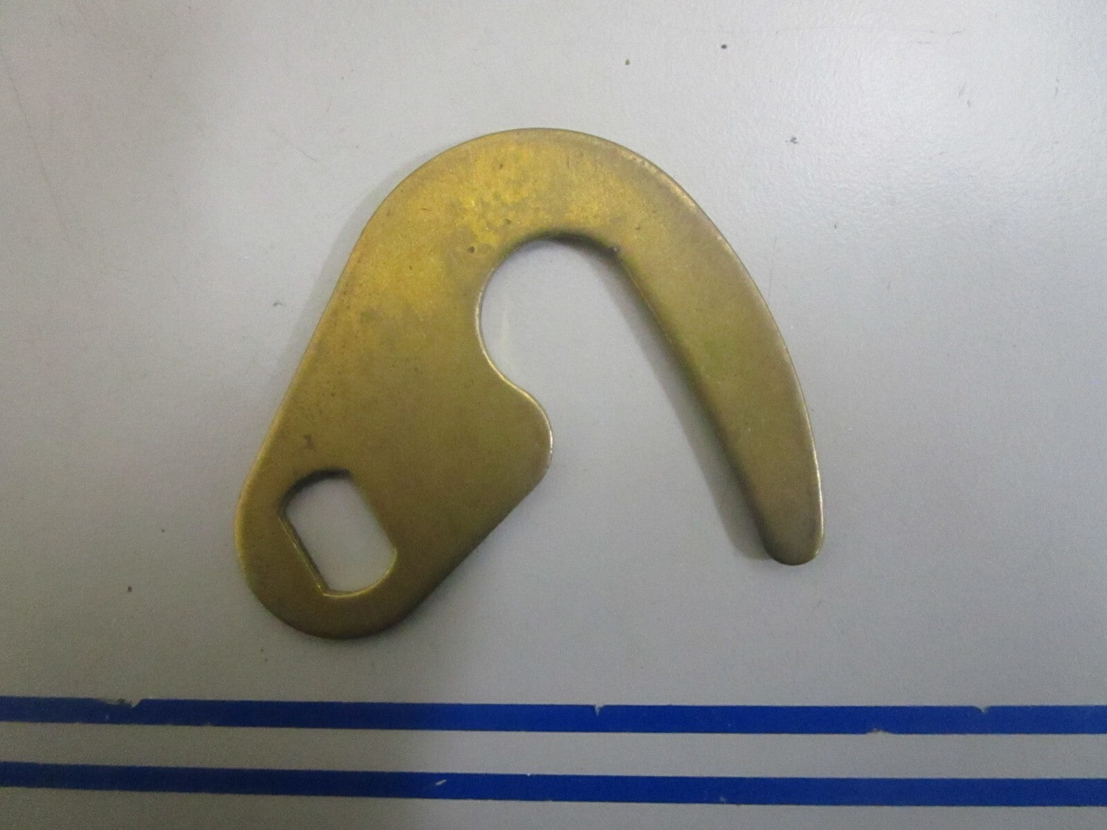 *NEW OEM* 0810 OMC Johnson Evinrude Latch Lever 321319 0321319