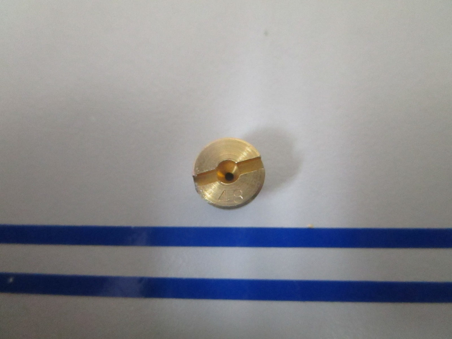 NEW OEM 328533 0328533 OMC Johnson Evinrude Orifice Plug 0810