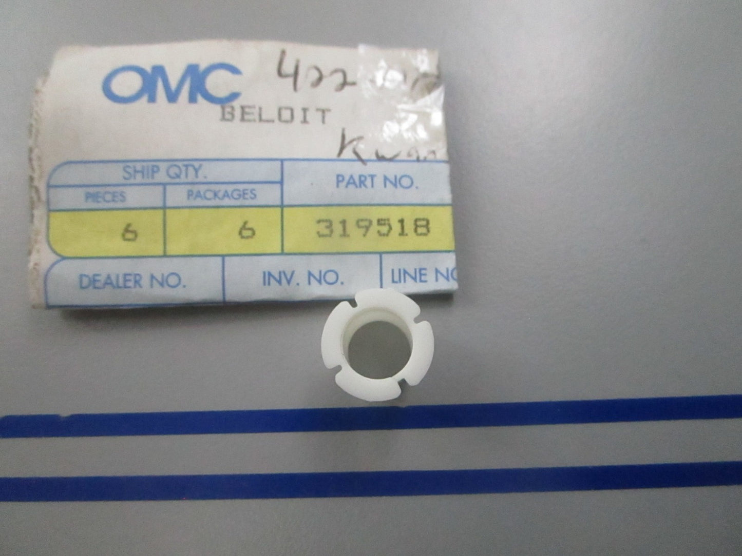 *NEW OEM* 0810 OMC Johnson Evinrude Bushing 319518 0319518