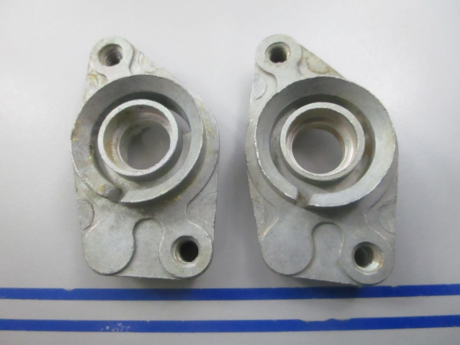 NEW OEM (LOT OF 2) 314501 OMC Johnson Evinrude Recoil Spring Retainer Plate 0810