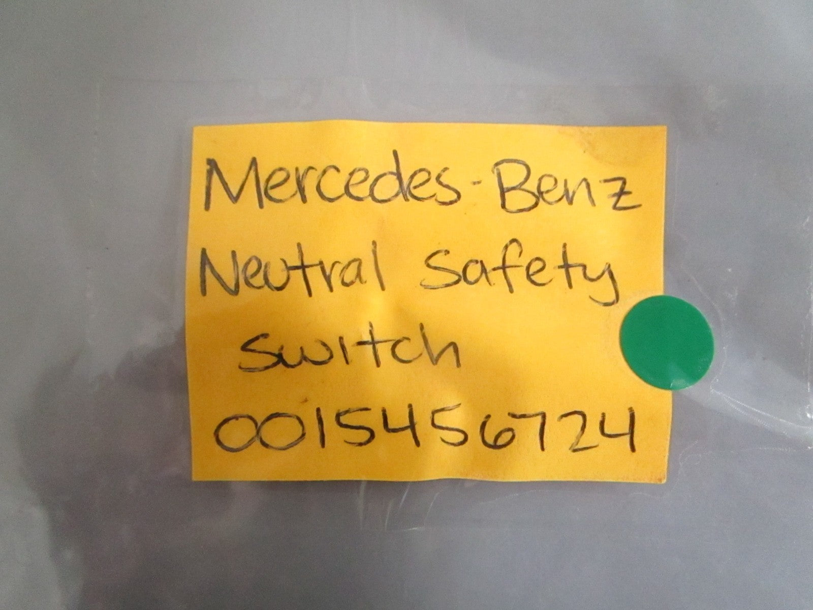 NEW OEM 0015456724 Mercedes-Benz Neutral Safety Switch 0820