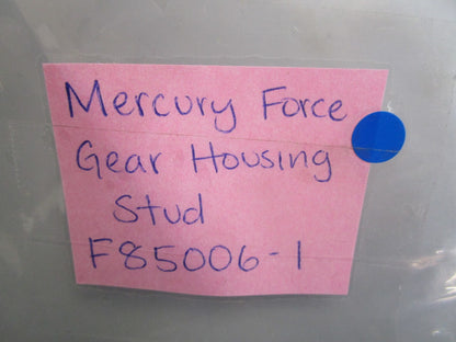 *NEW OEM* 0820 Mercury Force Gear Housing Stud F85006-1